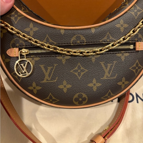 Authentic Louis Vuitton Monogram Loop Hobo Crossbody Chain Bag - Picture 2 of 14